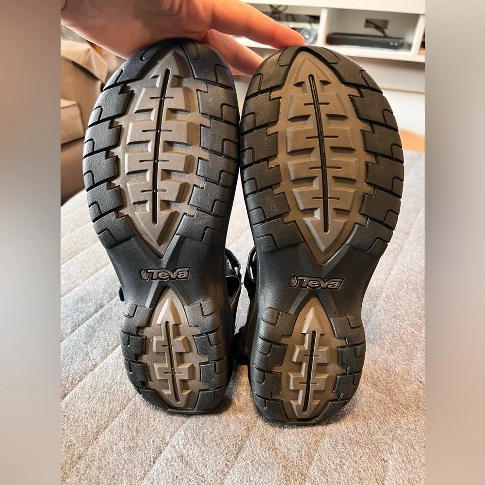 Teva Men’s Minam 4289 Black & Gray Adjustable Hiking Sandals Orig $70 Exc Cond